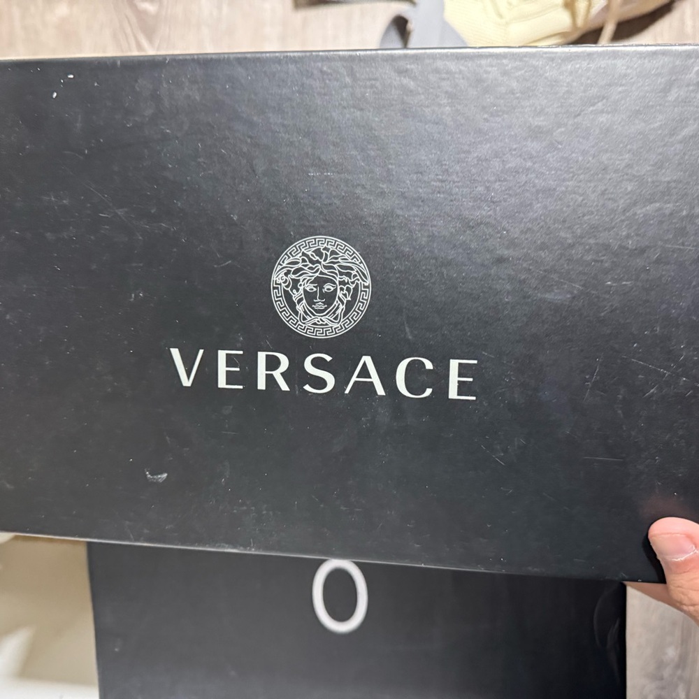 Versace slides. Sz 44. Like a 10-10.5. With box and tags - Picture 8 of 9